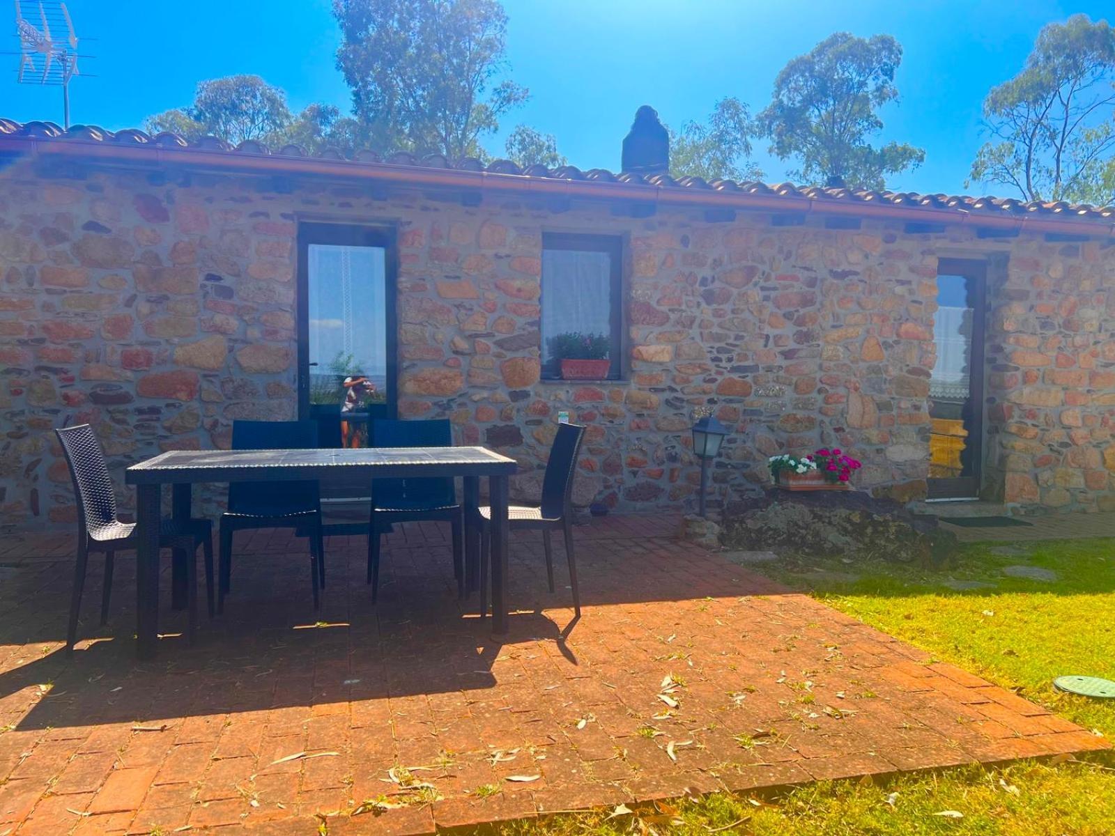 Villetta Sisini - Key To Villas Capoterra Luaran gambar